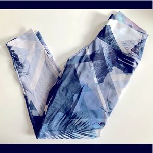 Liquido Active Leggings